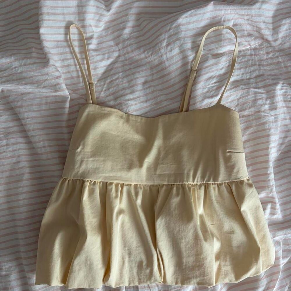 Nordstrom Women's Cream and Yellow Crop-top